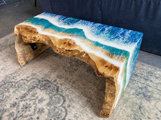 Epoxidharz-Wasserfall-Couchtisch