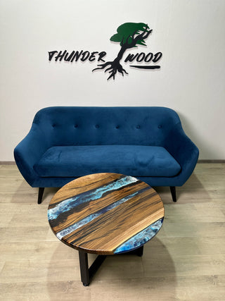 Runder Ocean Art Couchtisch aus Walnussholz