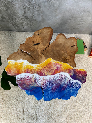 Live Edge Couchtisch mit Epoxidharz