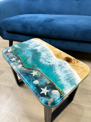 Epoxidharz-Live-Edge-Couchtisch