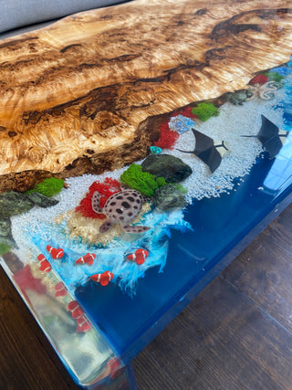 Couchtisch mit Aquarium-Design