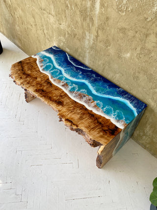 Ocean Wave Epoxidharz Couchtisch