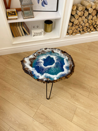 Ocean Couchtisch aus Walnussharz