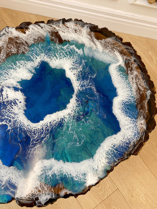 Ocean Couchtisch aus Walnussharz