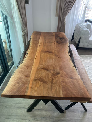 Nussbaum Tisch