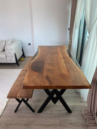 Nussbaum Tisch
