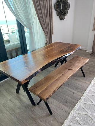 Nussbaum Tisch