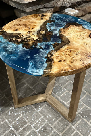 Custom round table for Rich