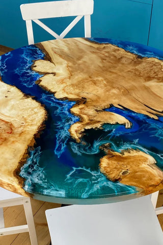 Custom round table for Rich