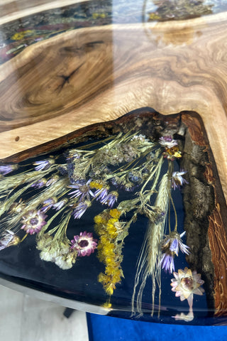 Custom round table 43”