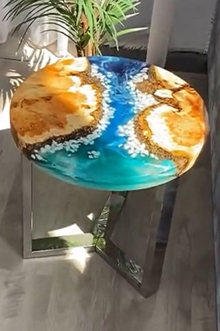 Custom table for Sonny