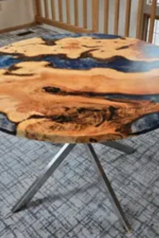 Custom table for Anna