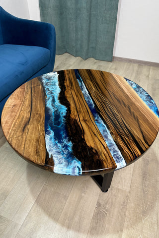 Runder Ocean Art Couchtisch aus Walnussholz