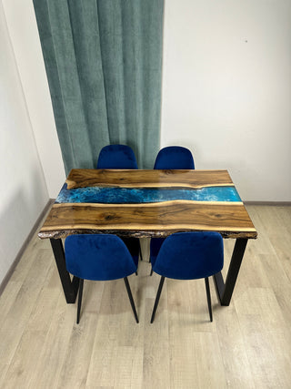 Black walnut Resin Dining Table Glowing in the dark