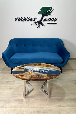 Klarer blauer Epoxidharz-Couchtisch River
