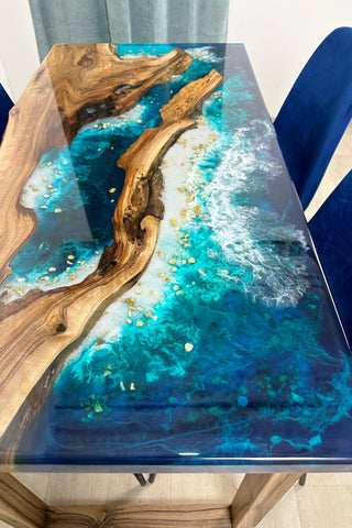 Live Edge Epoxidharztisch