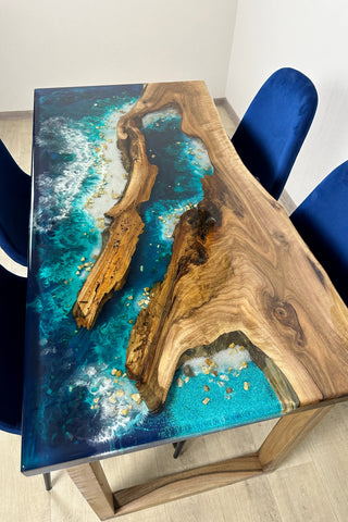 Live Edge Epoxidharztisch