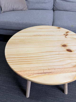 Round pine wood coffee table