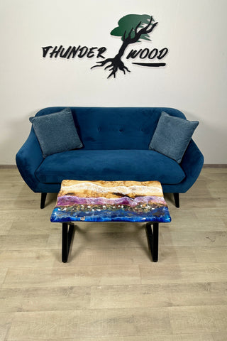 Couchtisch aus Epoxidharz in Dunkelviolett