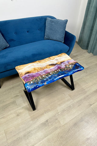 Couchtisch aus Epoxidharz in Dunkelviolett