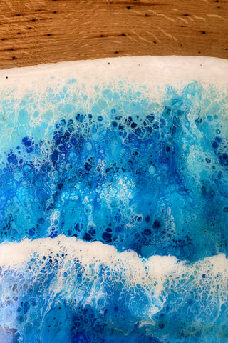 Couchtisch aus Eiche mit Epoxidharz
