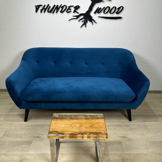 Couchtisch aus heller Eiche mit Epoxidharz