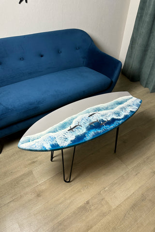 Im Dunkeln leuchtendes Ozean-Surfbrett