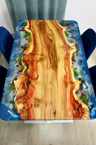 Essen aus Harz mit im Dunkeln leuchtenden Meeresbewohnern