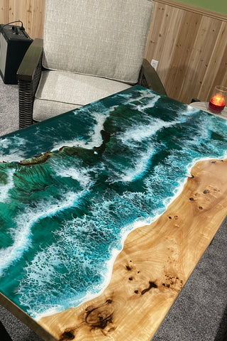 Türkisfarbener Couchtisch aus Epoxidharz