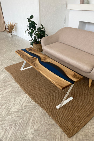 Couchtisch aus Flusswalnussharz