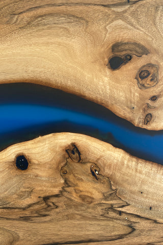 Kopfteile aus Epoxidharz von River