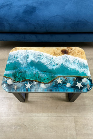 Epoxidharz-Live-Edge-Couchtisch