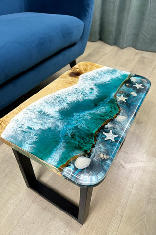 Epoxidharz-Live-Edge-Couchtisch