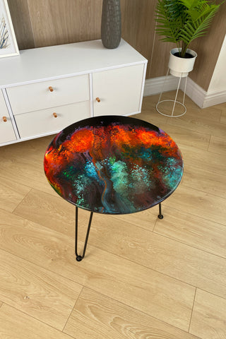 Abstrakter Couchtisch aus Kunstharz