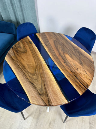 Kundenspezifischer runder Tisch aus klarem blauem Epoxidharz