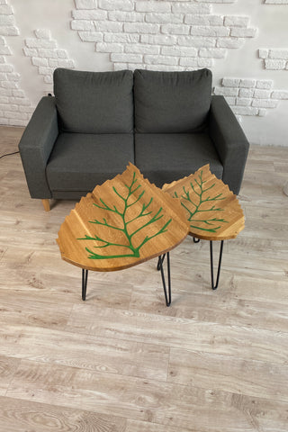Leaf-Shaped Coffee Table Set of 2 in Solid Wood