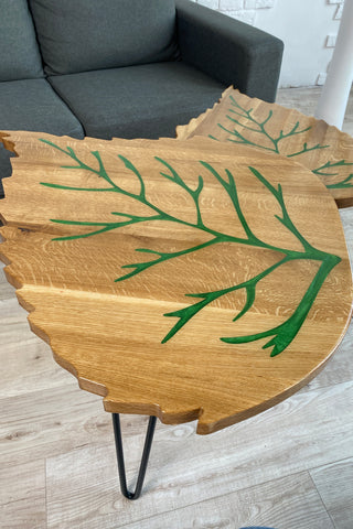 Leaf-Shaped Coffee Table Set of 2 in Solid Wood
