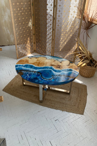 Couchtisch aus Ahornholz mit Epoxidharz