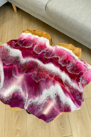Kunst-Couchtisch aus Epoxidharz
