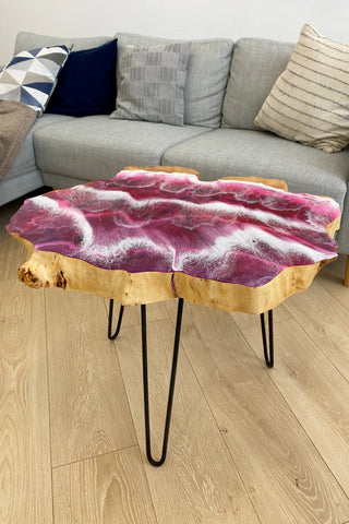 Kunst-Couchtisch aus Epoxidharz