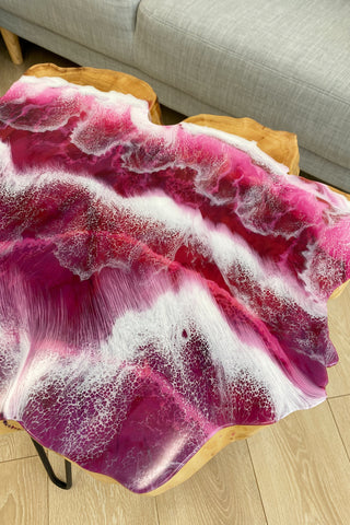 Kunst-Couchtisch aus Epoxidharz