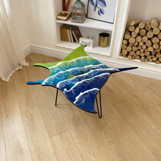 Tisch in Fischform aus Epoxidharz