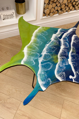 Tisch in Fischform aus Epoxidharz