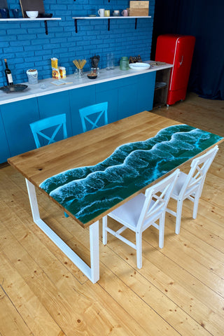 Esstisch aus Epoxidharz mit Ozeandesign