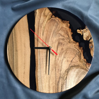 Holz-Epoxid-Uhr