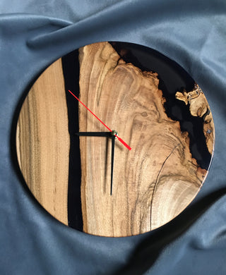 Holz-Epoxid-Uhr