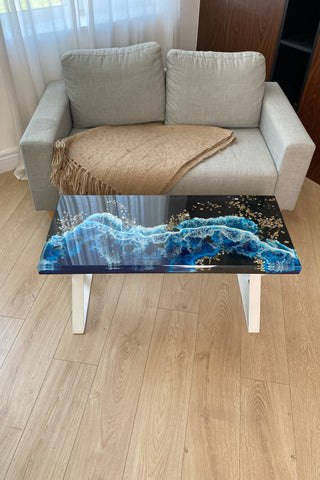 Rechteckiger Couchtisch aus Kunstharz mit Epoxidharz