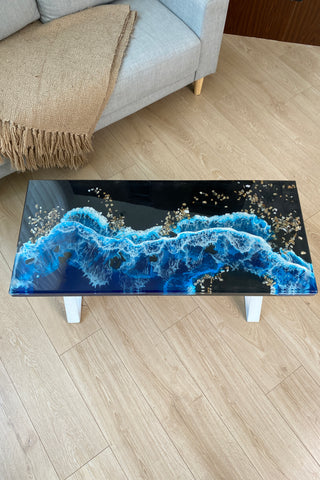 Rechteckiger Couchtisch aus Kunstharz mit Epoxidharz