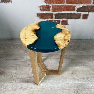 Live Edge Epoxy-Couchtisch