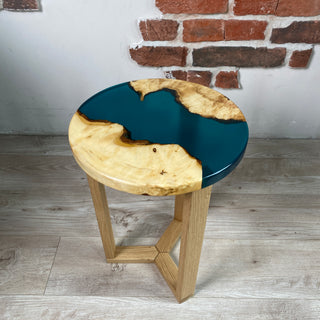 Live Edge Epoxy-Couchtisch